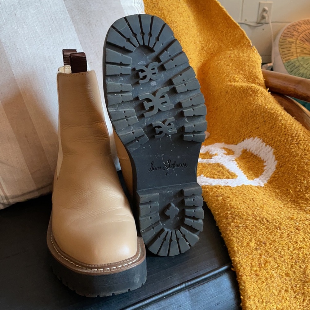 Sam Edelman Laguna Waterproof Chelsea Boot - Picture 7 of 7